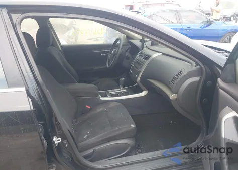 2014 Nissan Altima 2.5 from USA, damaged, VIN 1N4AL3AP1EC166130